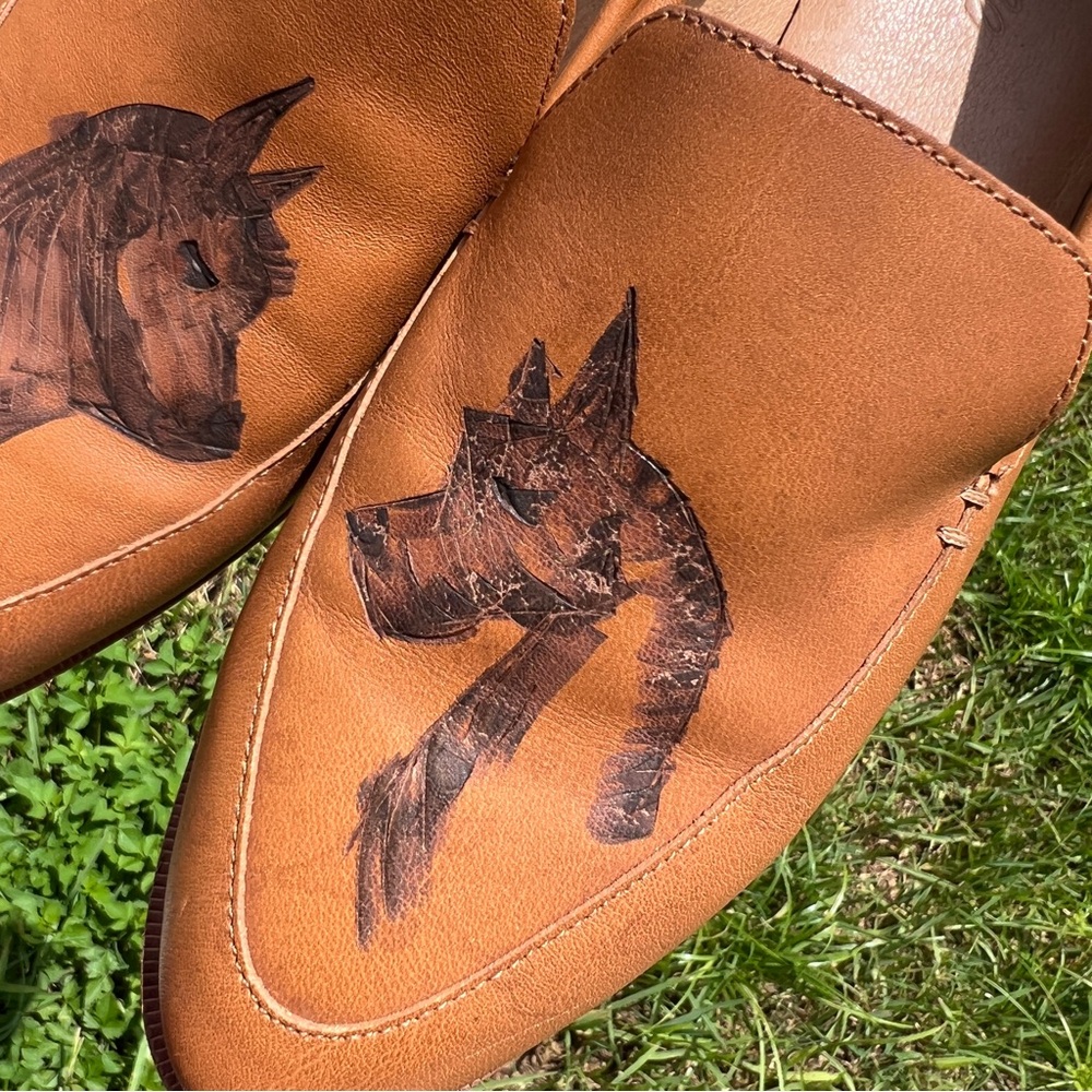 Madewell Brown Leather Loafers with Horse Design Shoes Size 9 - Picture 5 of 13